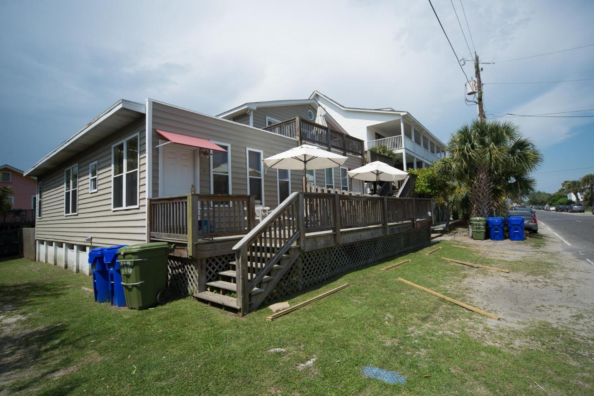 Salty Shack Unit C - Salty Shack - Dog Friendly Home - Across From The Beach - Central Location! Фоли Бич Номер фото